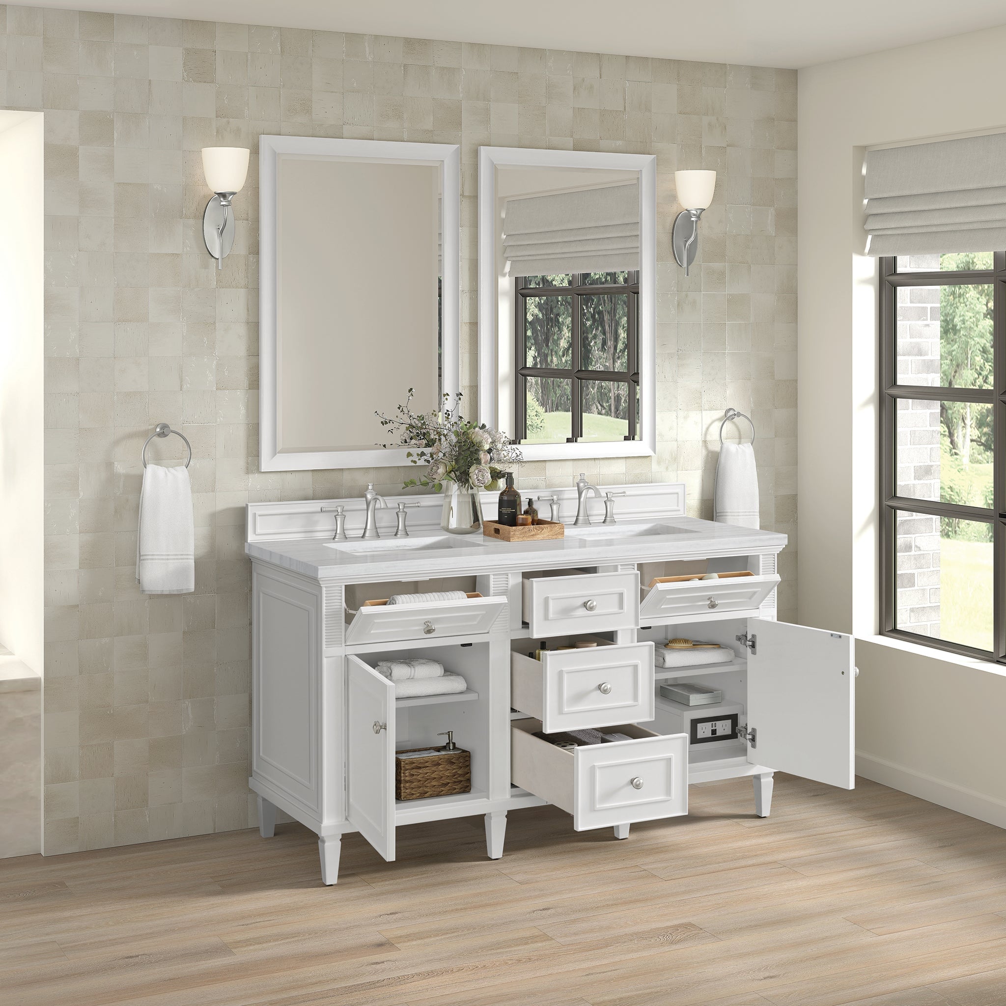 Lorelai 60
