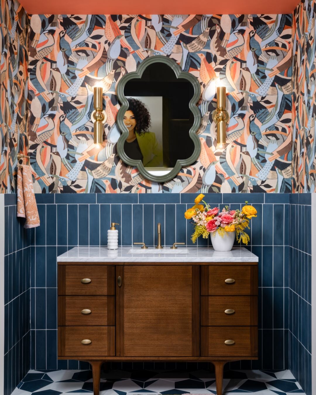 Maximalist Magic: How to Embrace this Bold Aesthetic in Bathroom Design