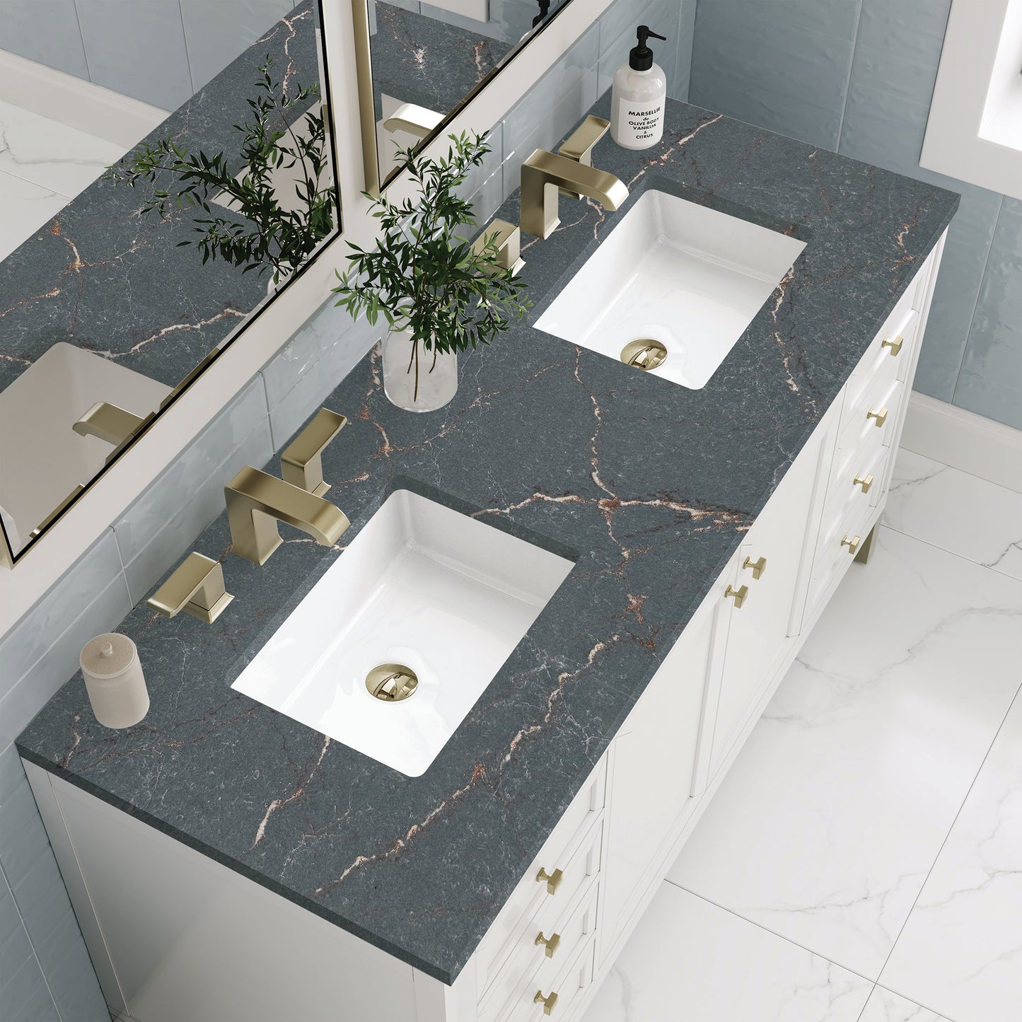 
                  
                    Chicago 60" Double Bathroom Vanity in Glossy White
                  
                