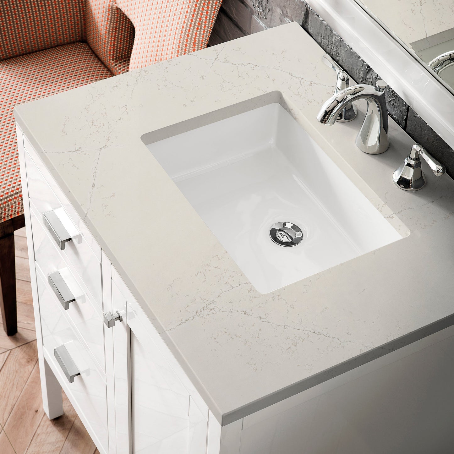 
                  
                    Addison 30" Single Vanity Cabinet in Glossy White Single Bathroom Vanity James Martin Vanities Siberian Silestone 
                  
                