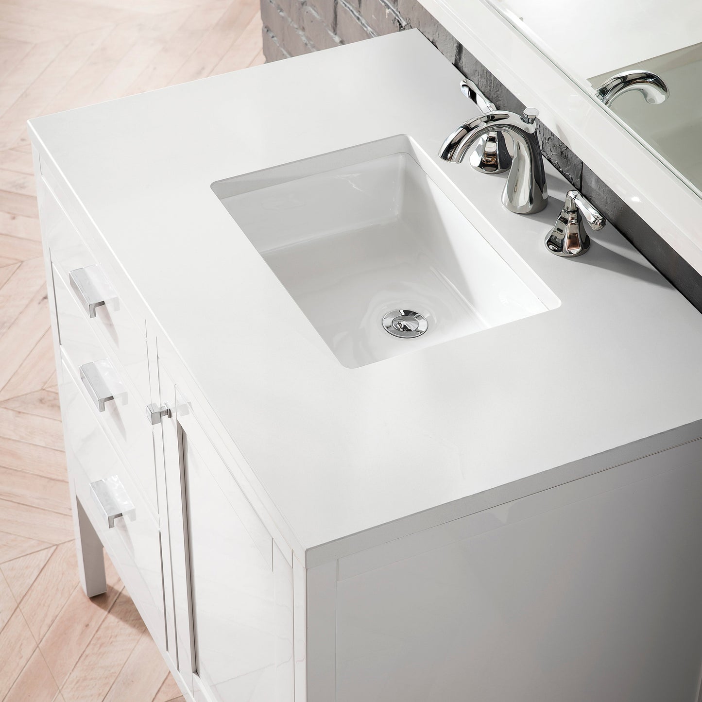 
                  
                    Addison 36" Single Vanity Cabinet in Glossy White Single Bathroom Vanity James Martin Vanities White Zeus Silestone 
                  
                
