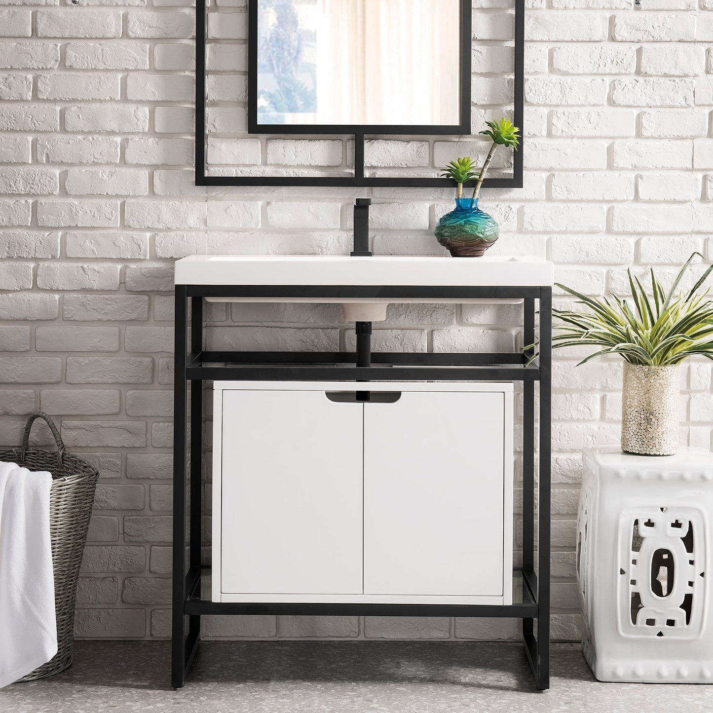 
                  
                    Boston 31.5 Stainless Steel Sink Console Single Bathroom Vanity in Matte Black Single Bathroom Vanity James Martin Vanities 
                  
                