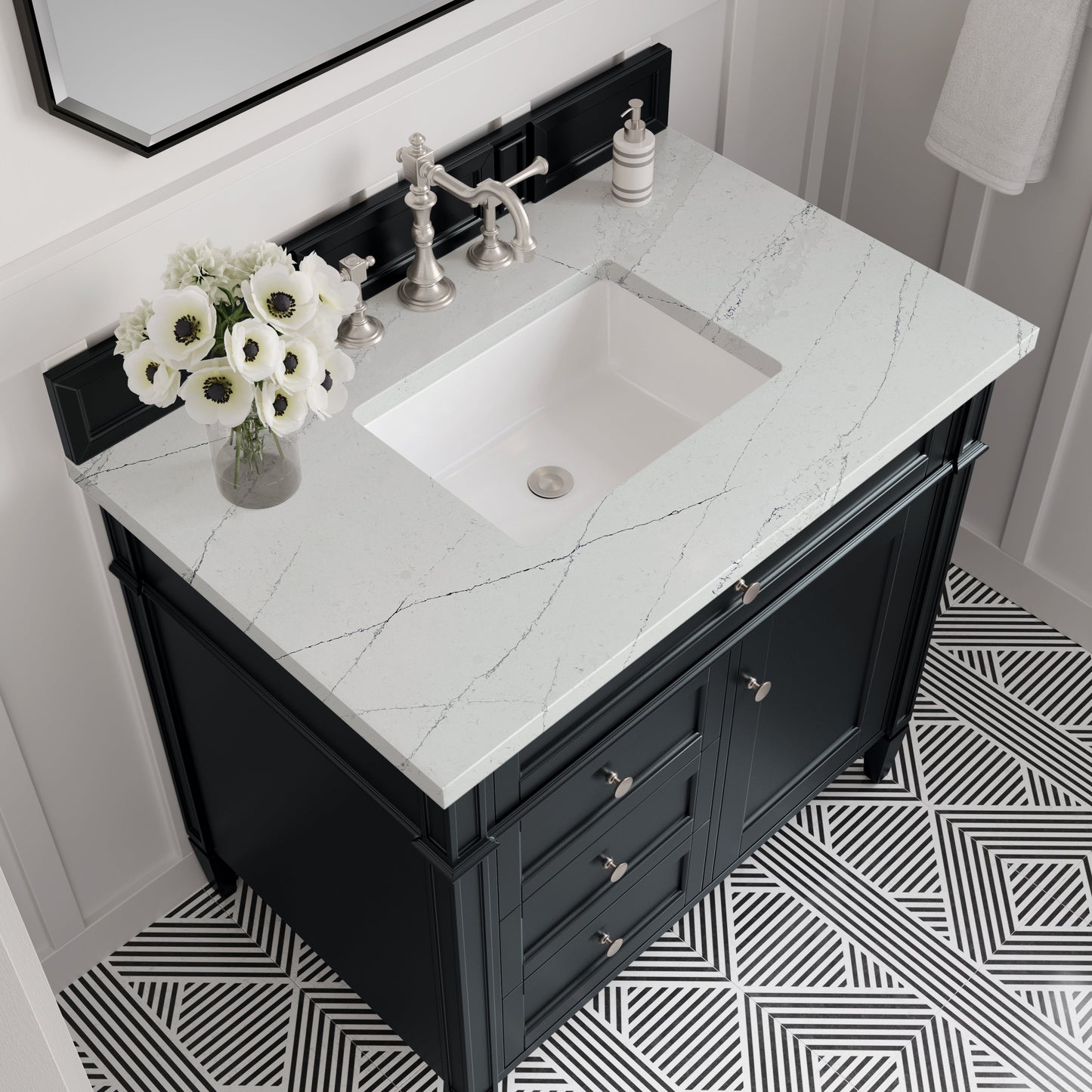 
                  
                    Brittany 36" Single Vanity in Black Onyx Single Bathroom Vanity James Martin Vanities Ethereal Noctis Silestone 
                  
                