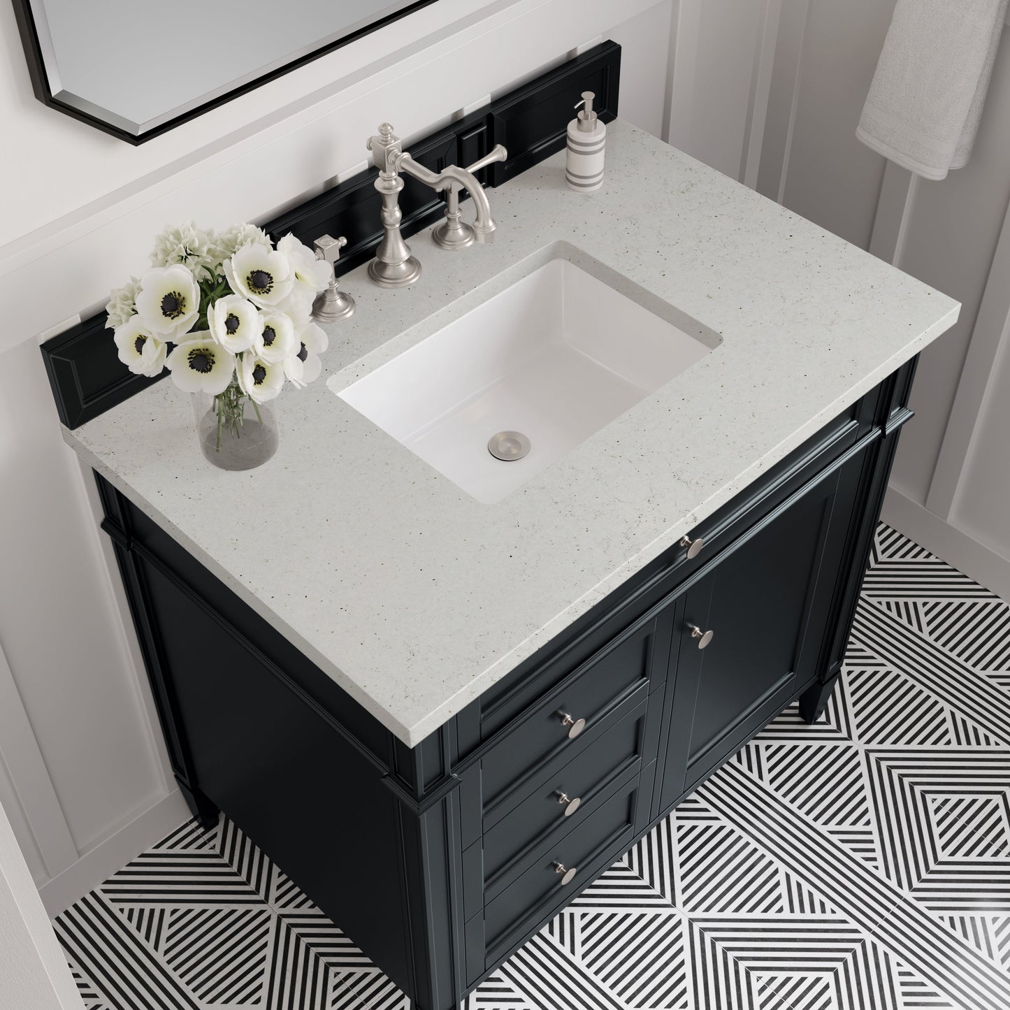
                  
                    Brittany 36" Single Vanity in Black Onyx Single Bathroom Vanity James Martin Vanities Lime Delight Silestone 
                  
                