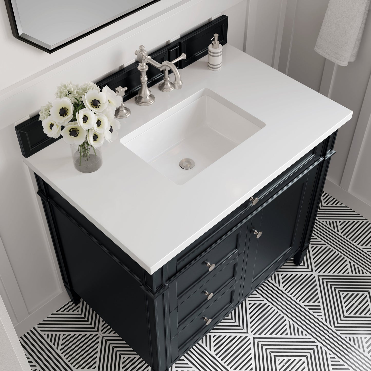 
                  
                    Brittany 36" Single Vanity in Black Onyx Single Bathroom Vanity James Martin Vanities White Zeus Silestone 
                  
                