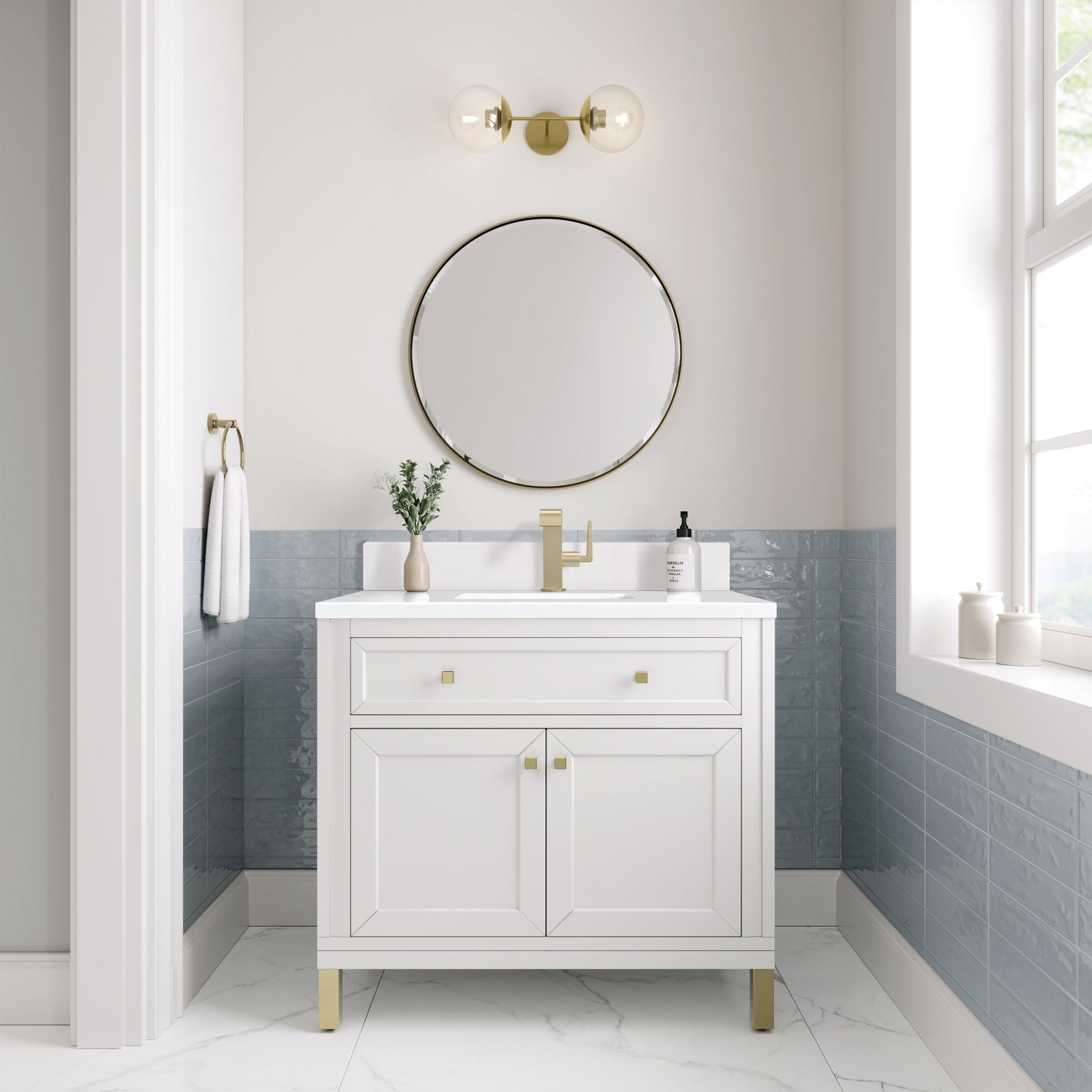 
                  
                    Chicago 36" Single Bathroom Vanity Glossy White Single Bathroom Vanity James Martin Vanities White Zeus Silestone Single-Hole Faucet Top w/Backsplash 
                  
                