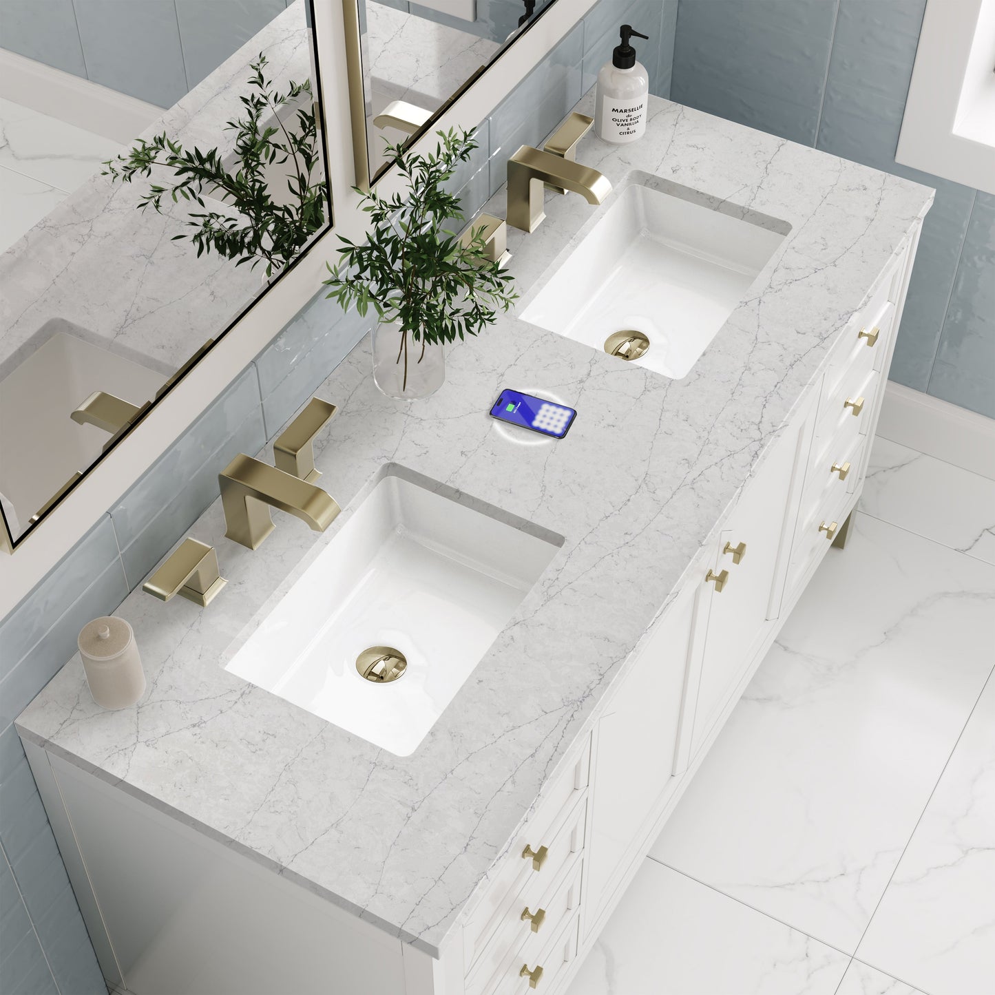 
                  
                    Chicago 60" Double Bathroom Vanity in Glossy White Double bathroom Vanity James Martin Vanities FreePower-Enabled Eternal Jasmine Pearl Silestone 
                  
                