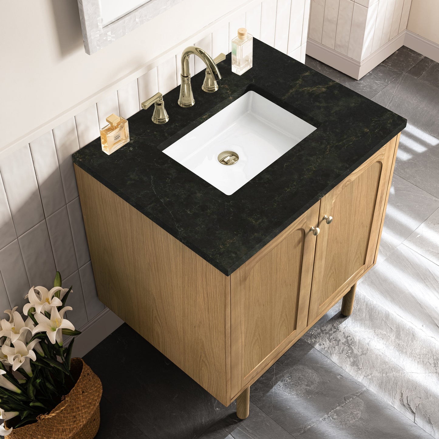 
                  
                    Laurent 30" Single Vanity in Light Natural Oak Single Bathroom Vanity James Martin Vanities Phantome Eclos 
                  
                