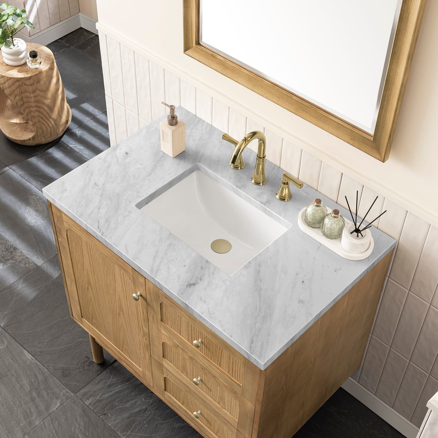 
                  
                    Laurent 36" Single Vanity in Light Natural Oak Single Bathroom Vanity James Martin Vanities Carrara White Marble 
                  
                