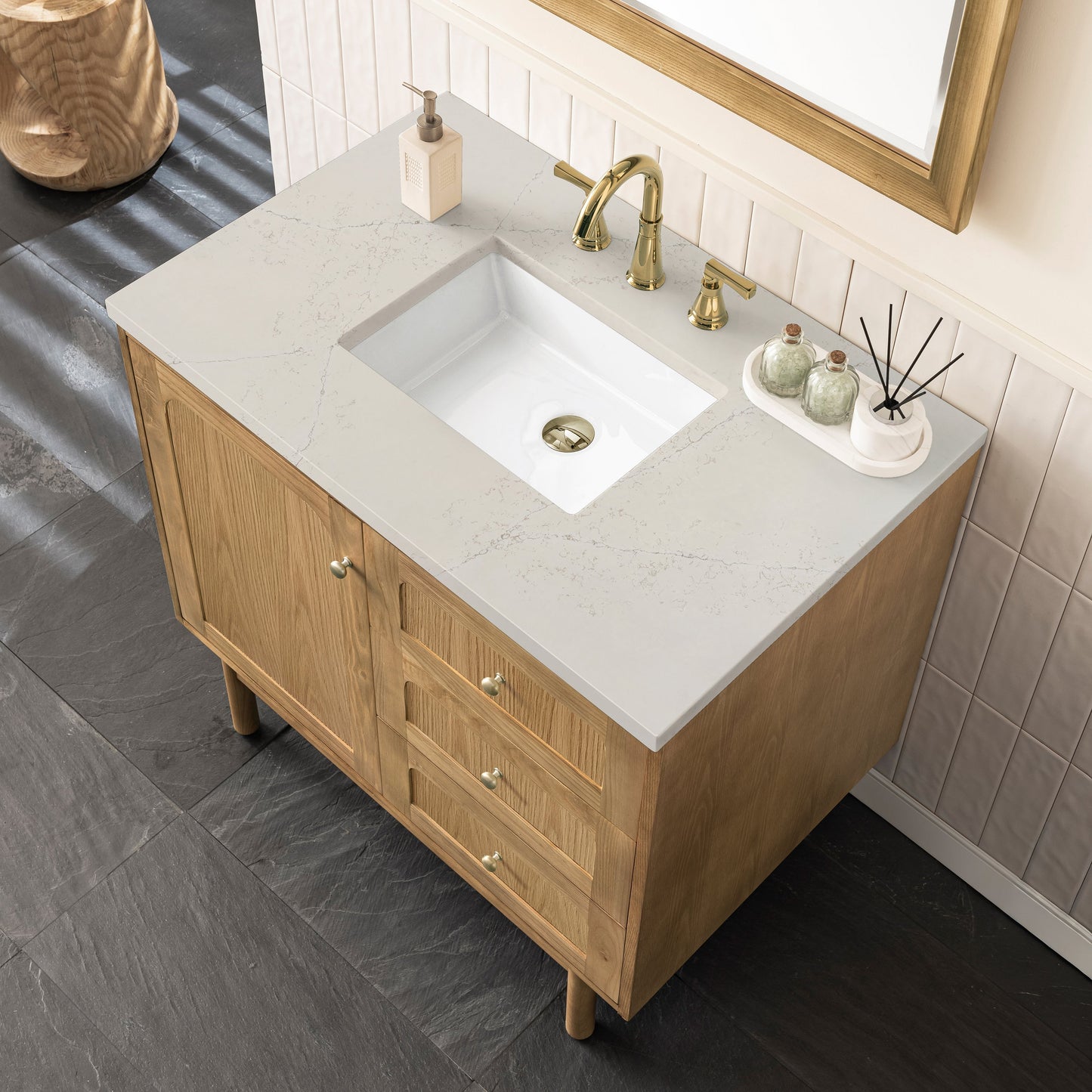 
                  
                    Laurent 36" Single Vanity in Light Natural Oak Single Bathroom Vanity James Martin Vanities Siberian Silestone 
                  
                