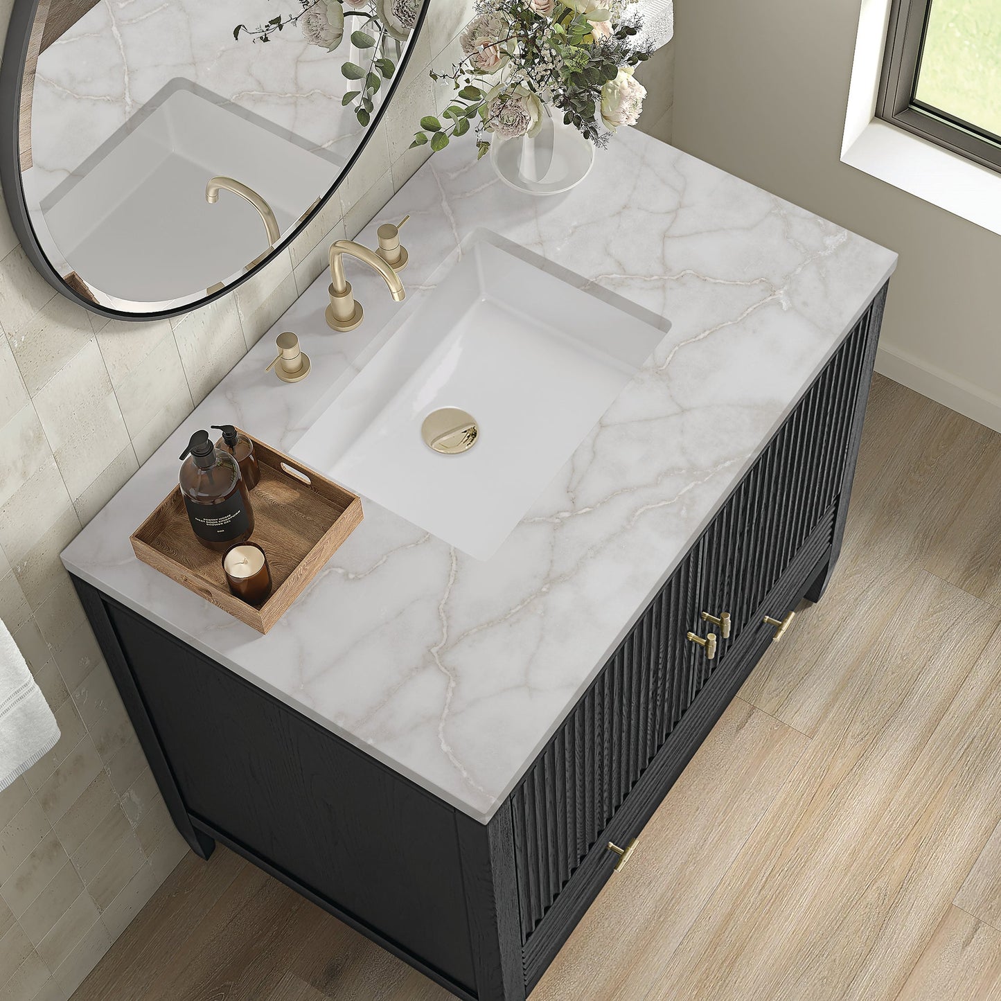 
                  
                    Myrrin 36" Single Vanity in Carbon Oak Single Bathroom Vanity James Martin Vanities Victorian Silver Silestone 
                  
                
