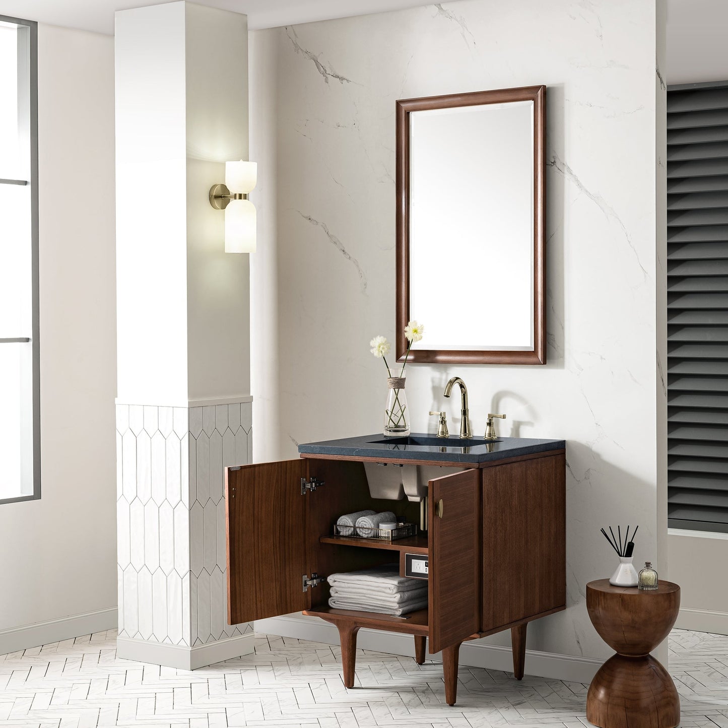
                  
                    Amberly 30" Single Vanity Single Bathroom Vanity James Martin Vanities 
                  
                