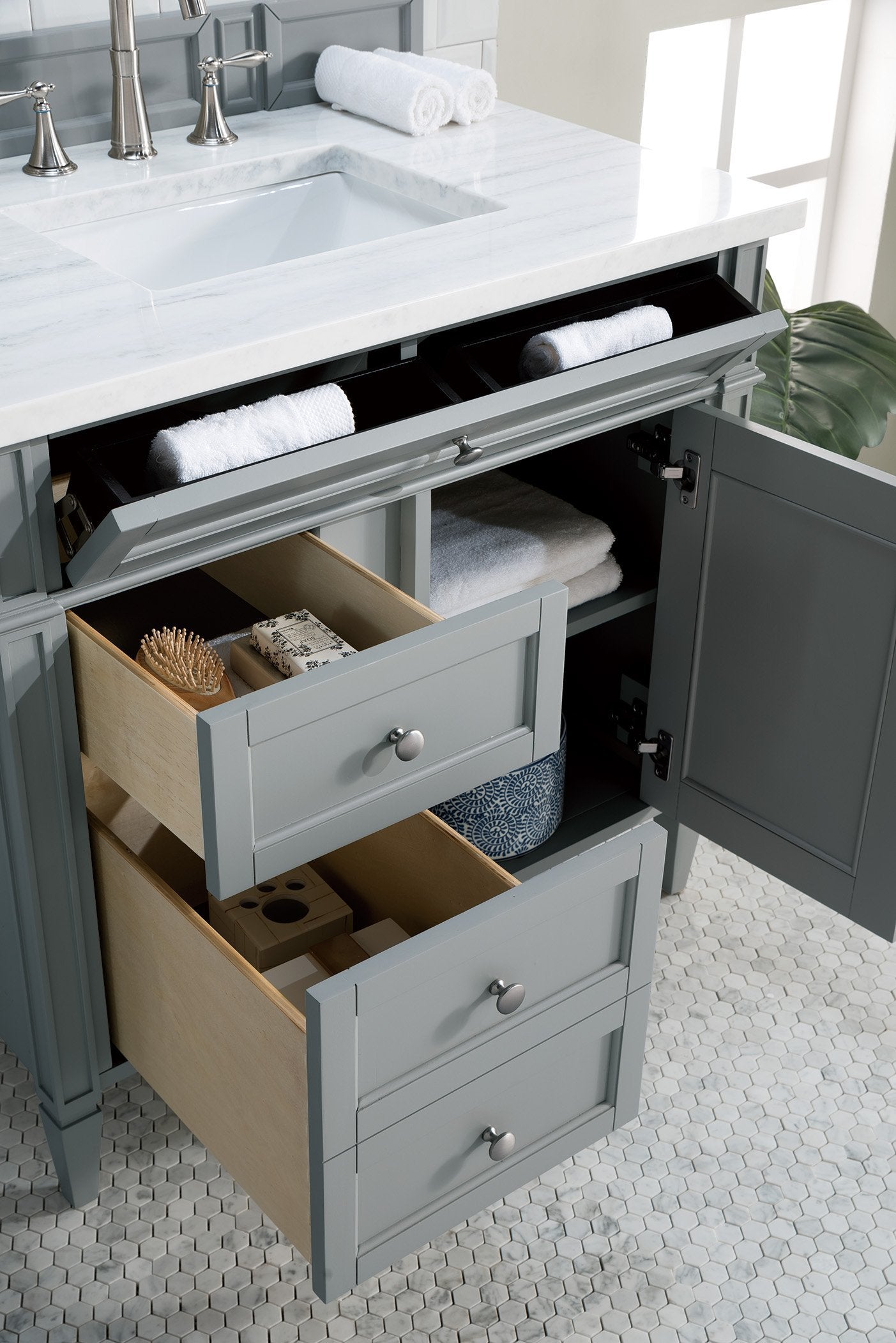 
                  
                    Brittany 36" Single Bathroom Vanity Single Bathroom Vanity James Martin Vanities 
                  
                