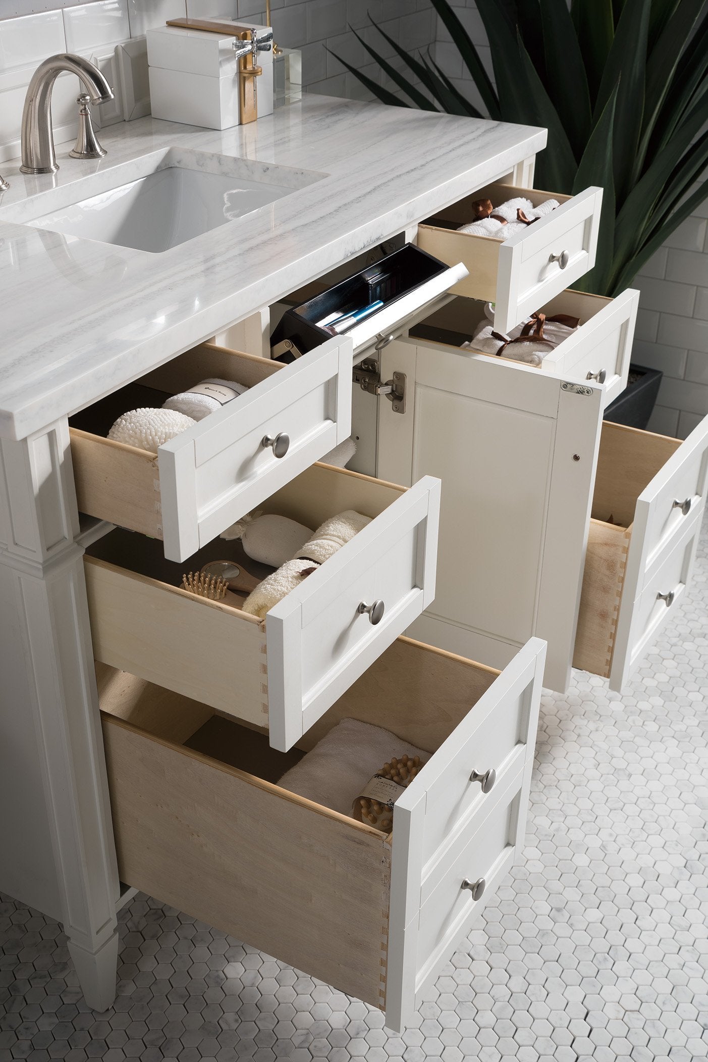 
                  
                    Brittany 48" Single Bathroom Vanity Single Bathroom Vanity James Martin Vanities 
                  
                