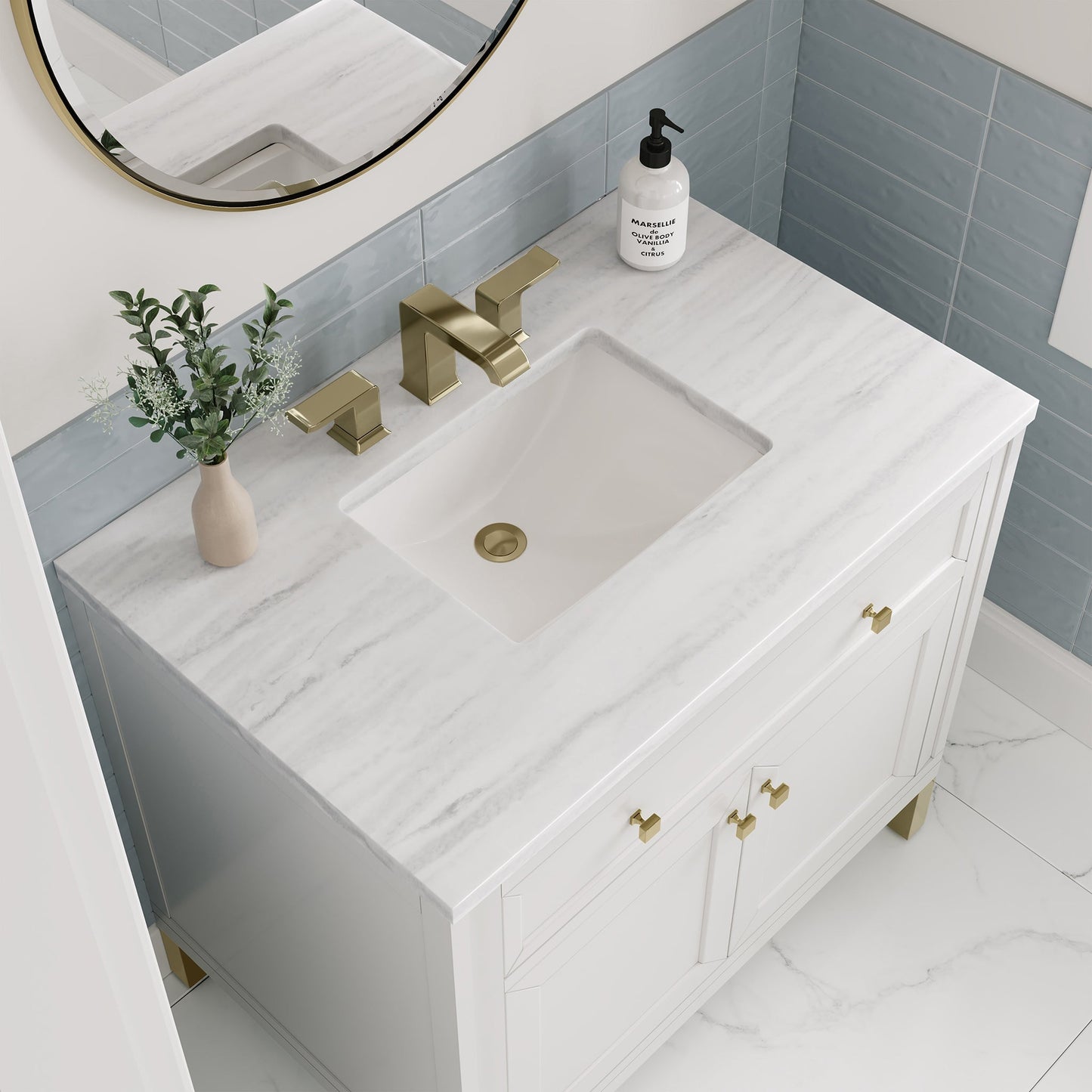 
                  
                    Chicago 36" Single Bathroom Vanity Glossy White Single Bathroom Vanity James Martin Vanities 
                  
                