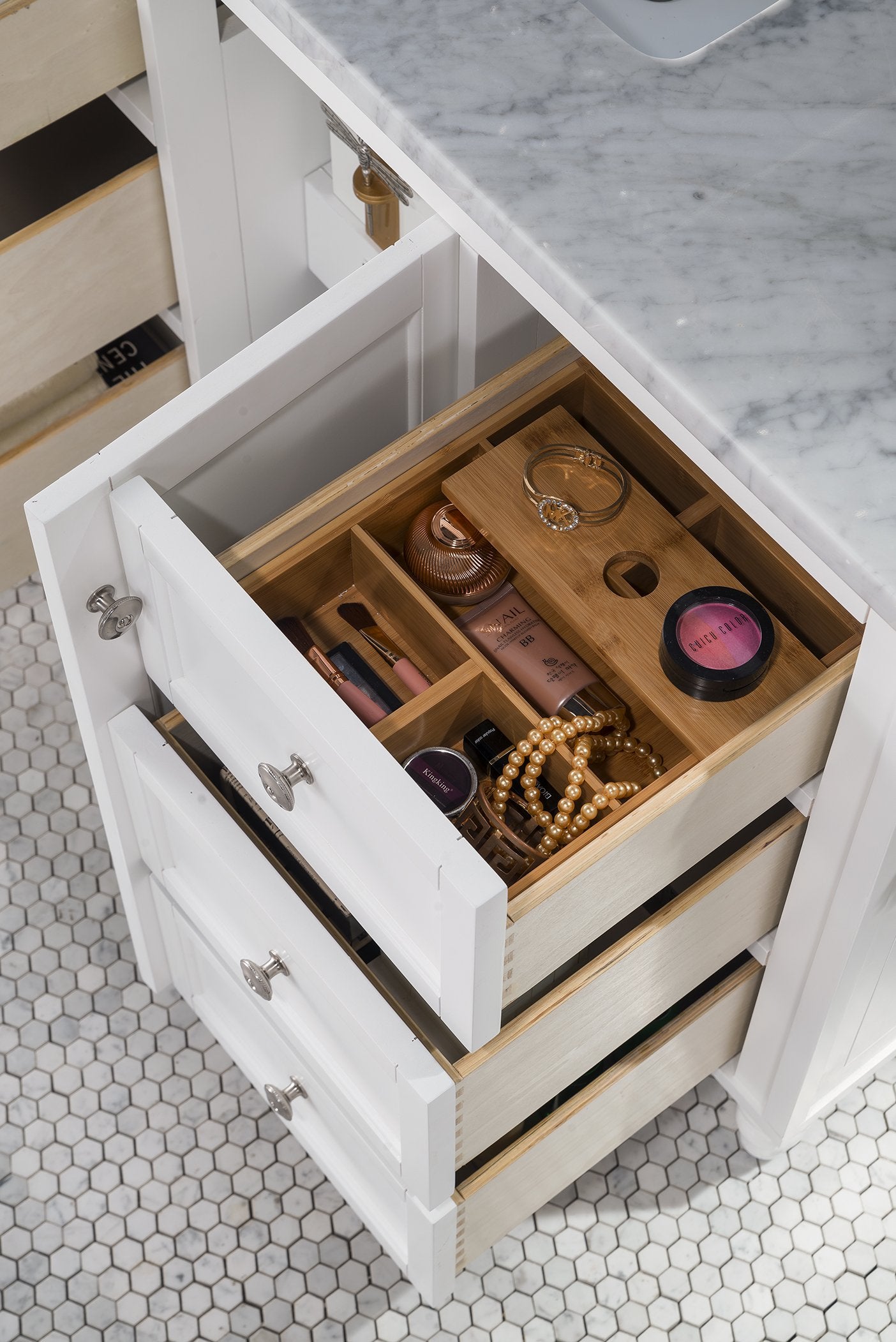 
                  
                    Copper Cove Encore 122" Double Bathroom Vanity Double bathroom Vanity James Martin Vanities 
                  
                