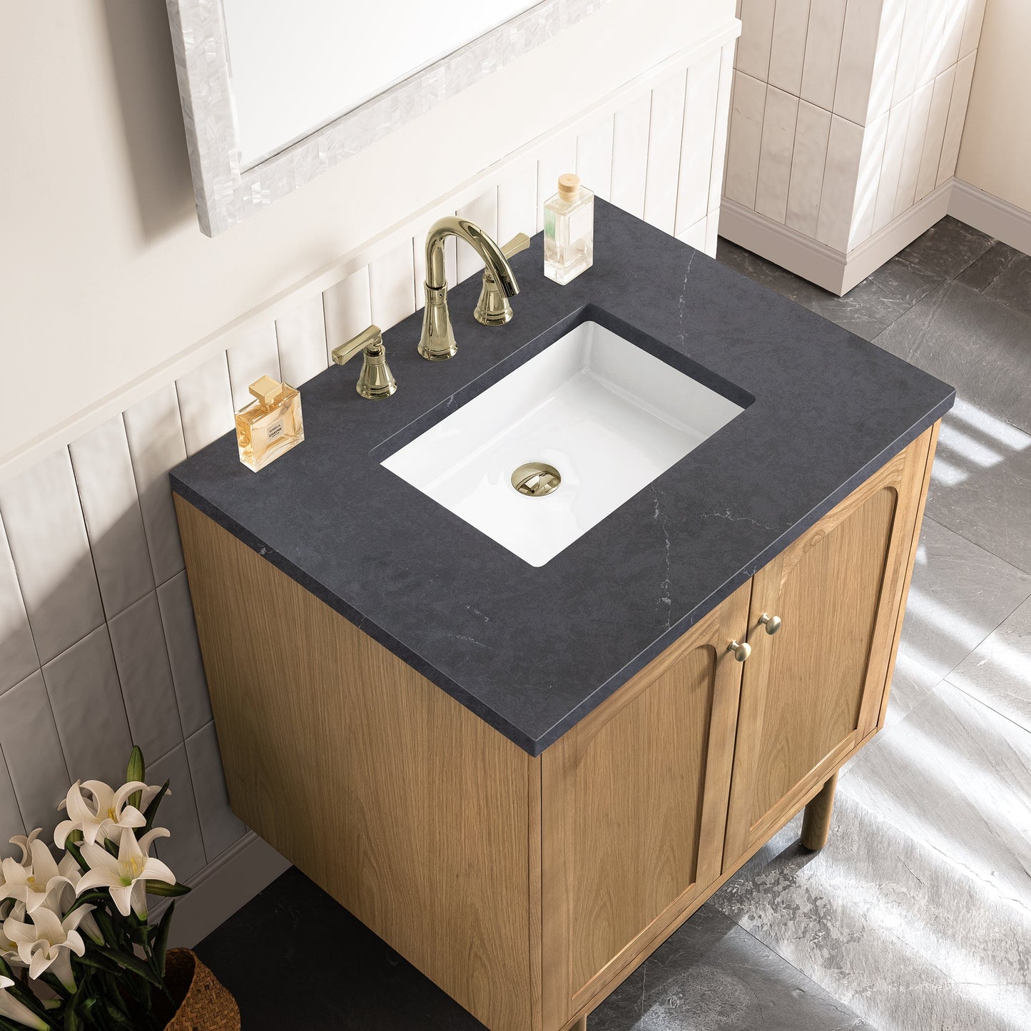 
                  
                    Laurent 30" Single Vanity Single Bathroom Vanity James Martin Vanities 
                  
                