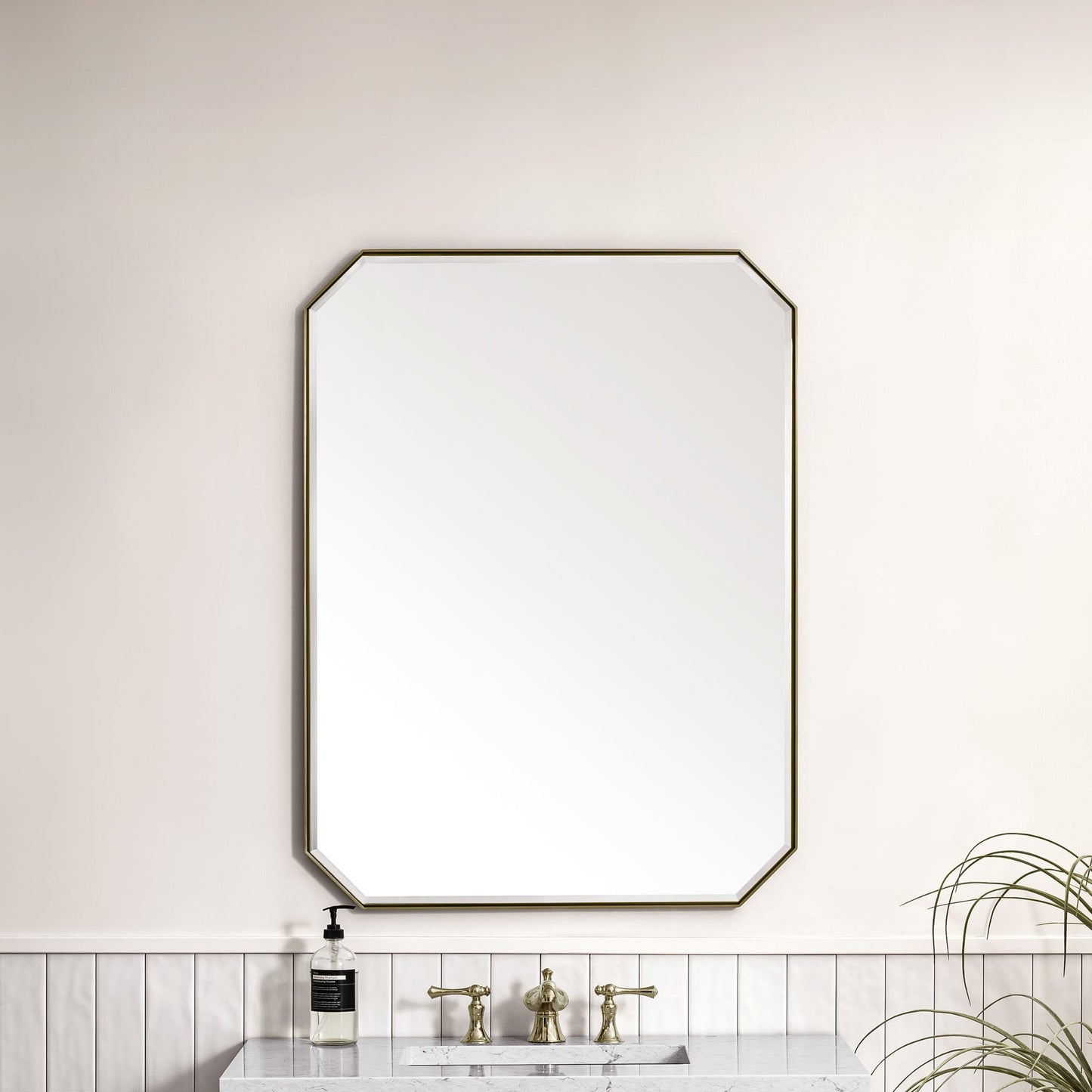 
                  
                    Rohe 30" Octagonal Mirror James Martin Vanities Champagne Brass 
                  
                